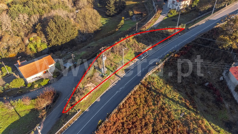 Terreno / Paredes de Coura, Formariz e Ferreira