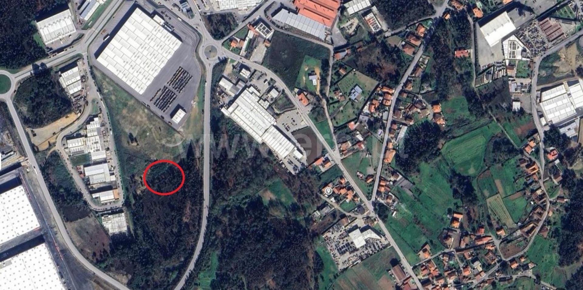 Land for sale in Paredes, Portugal — €125,000