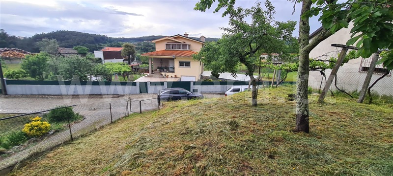 Terreno / Penafiel, Fonte Arcada