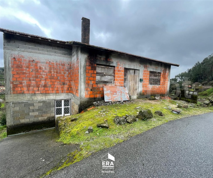 Terreno / Penafiel, Luzim