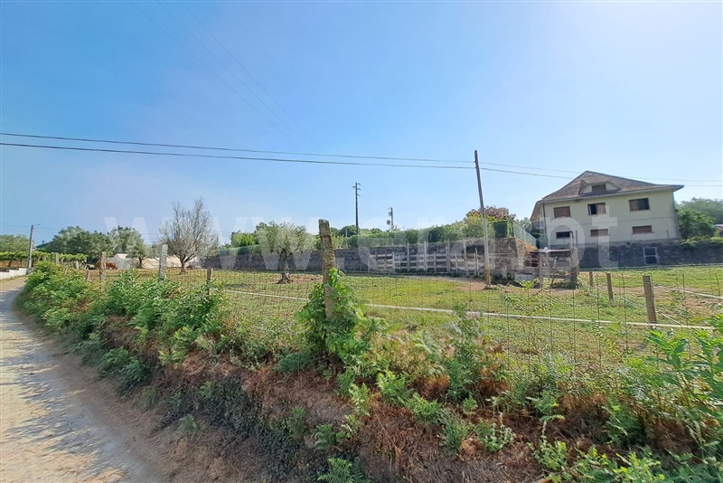 Terreno / Ponte de Lima, Estorãos