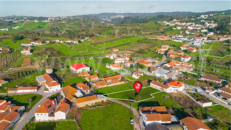 Terreno / Porto de Mós, Porto de Mós - São João Baptista e São Pedro