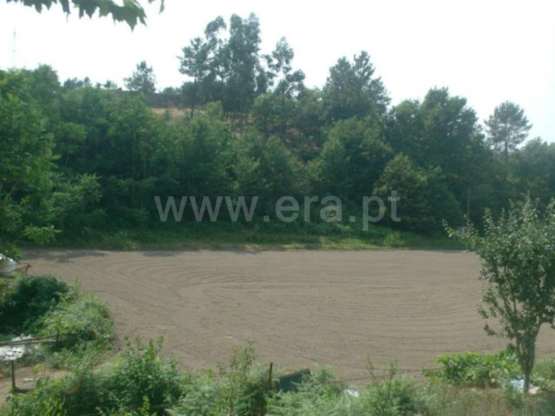 Terreno / Póvoa de Lanhoso, Travassos