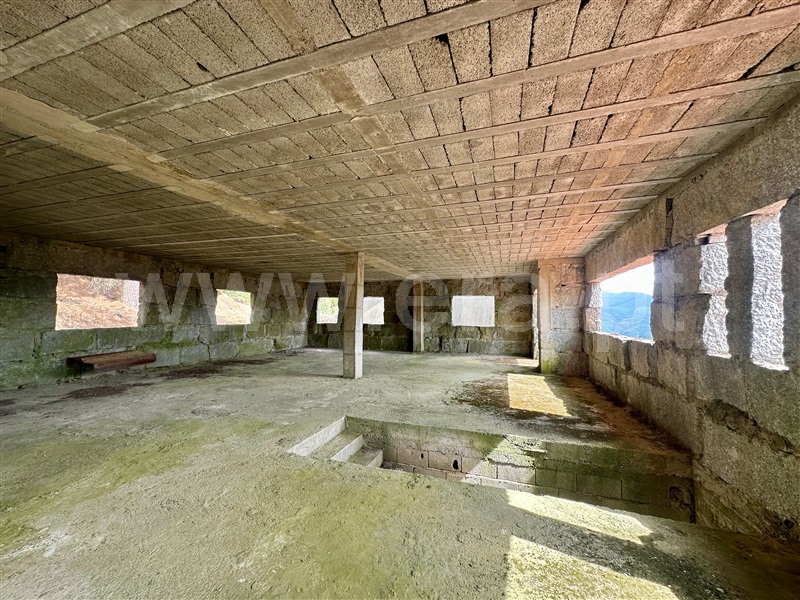Moradia Isolada  Ribeira de Pena, Canedo - 1424481 - 11
