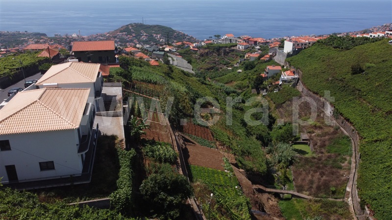 Terreno Rústico / Câmara de Lobos, Estreito de Câmara de Lobos