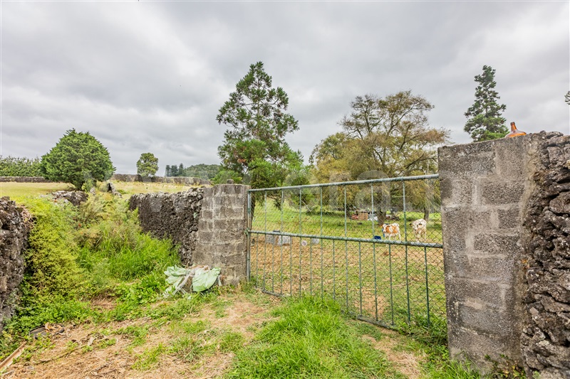 Terreno Rústico / Lagoa (São Miguel), Lagoa (Nossa Senhora do Rosário)