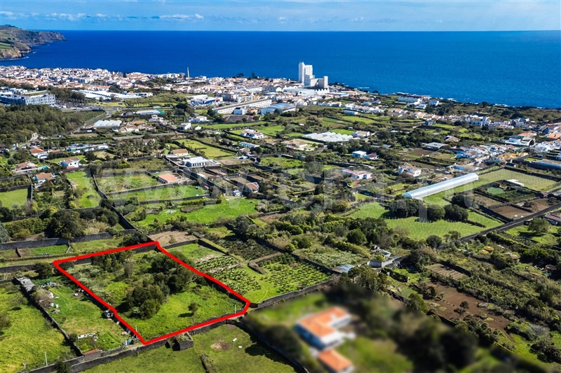 Terreno Rústico / Lagoa (São Miguel), Lagoa (Nossa Senhora do Rosário)