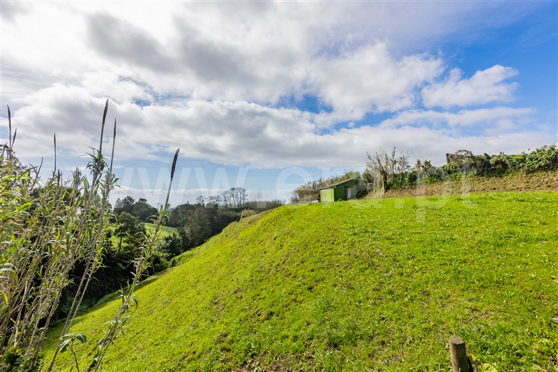 Terreno Rústico / Lagoa (São Miguel), Lagoa (Santa Cruz)