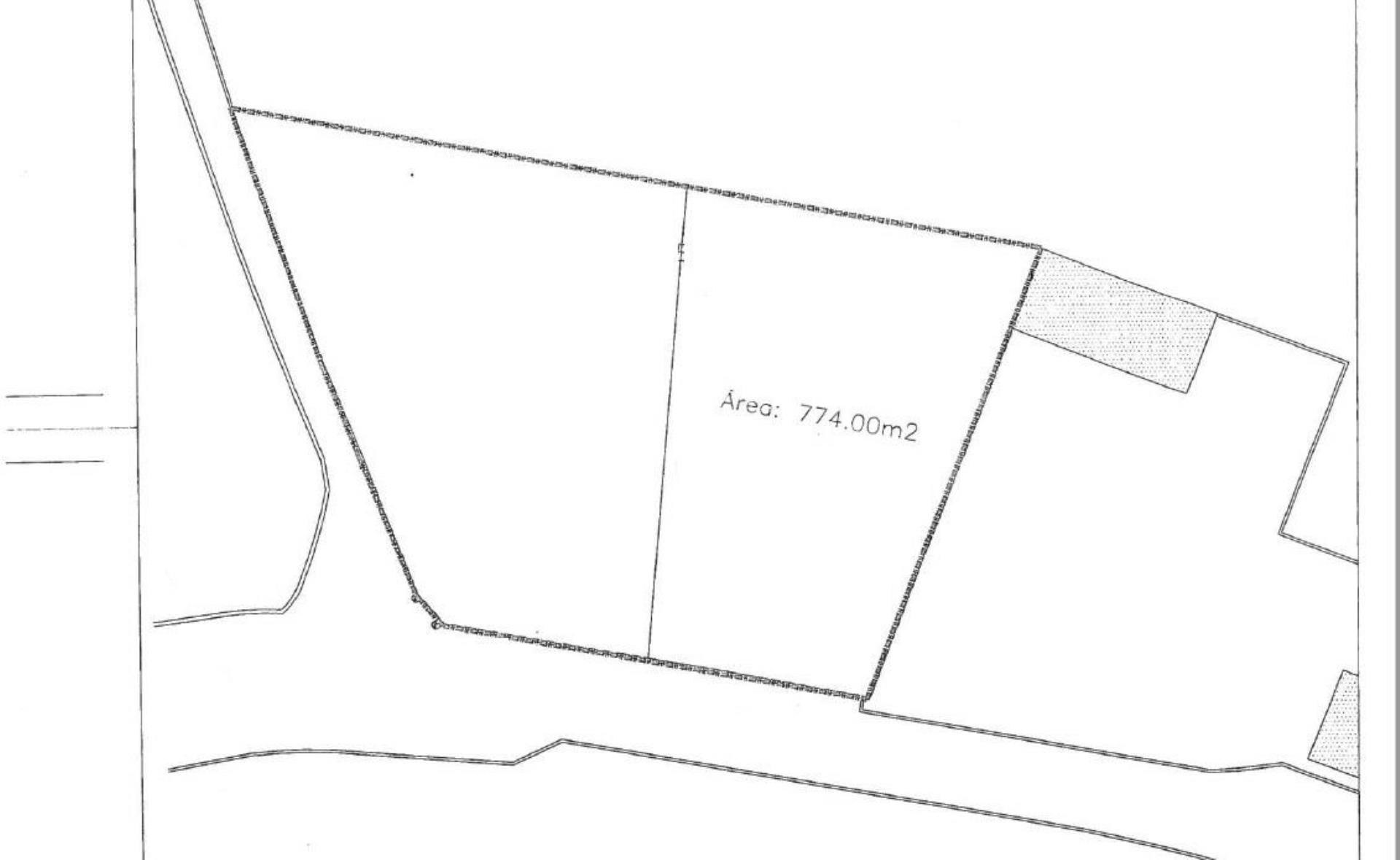 Land for sale in Maia, Portugal — €108,000