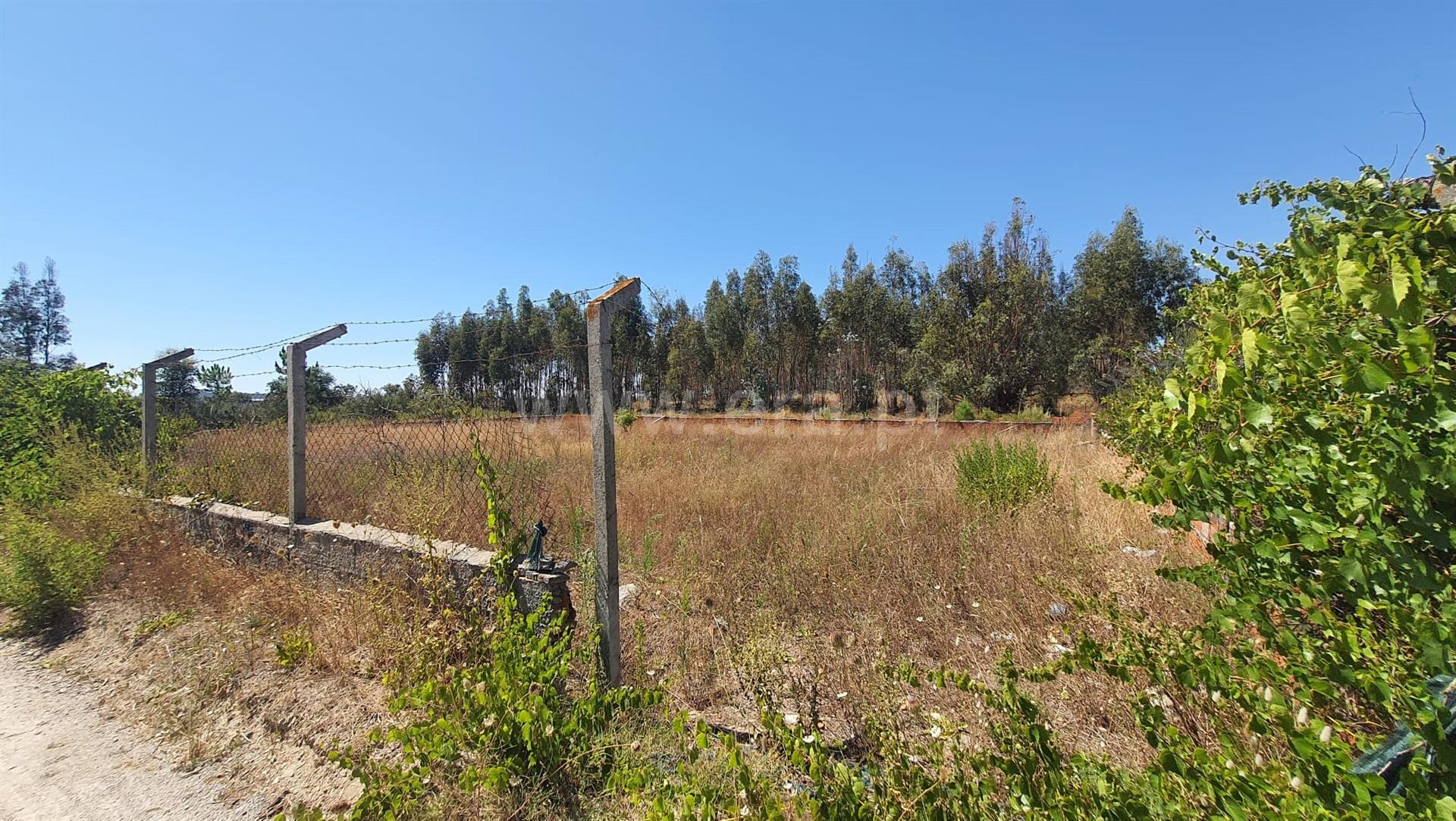 Land for sale in Palmela, Portugal — €75,000
