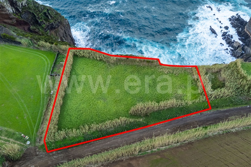 Terreno Rústico / Ponta Delgada, Ginetes