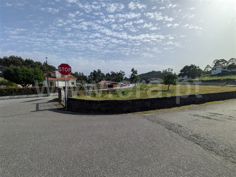 Terreno Rústico / Ponte de Lima, Ardegão, Freixo e Mato