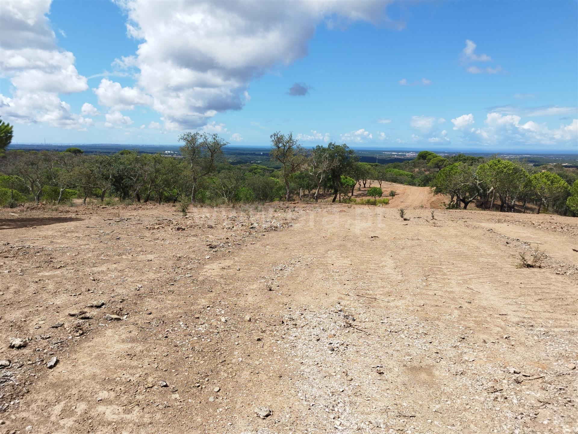 Land for sale in Santiago do Cacém, Portugal — €1,050,000