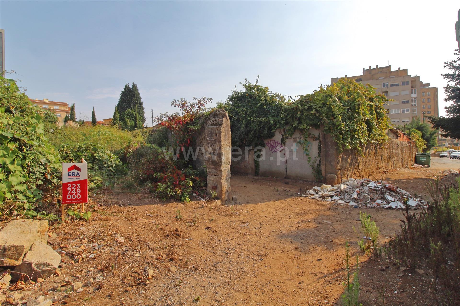 Land for sale in Vila Nova de Gaia, Portugal — €165,000