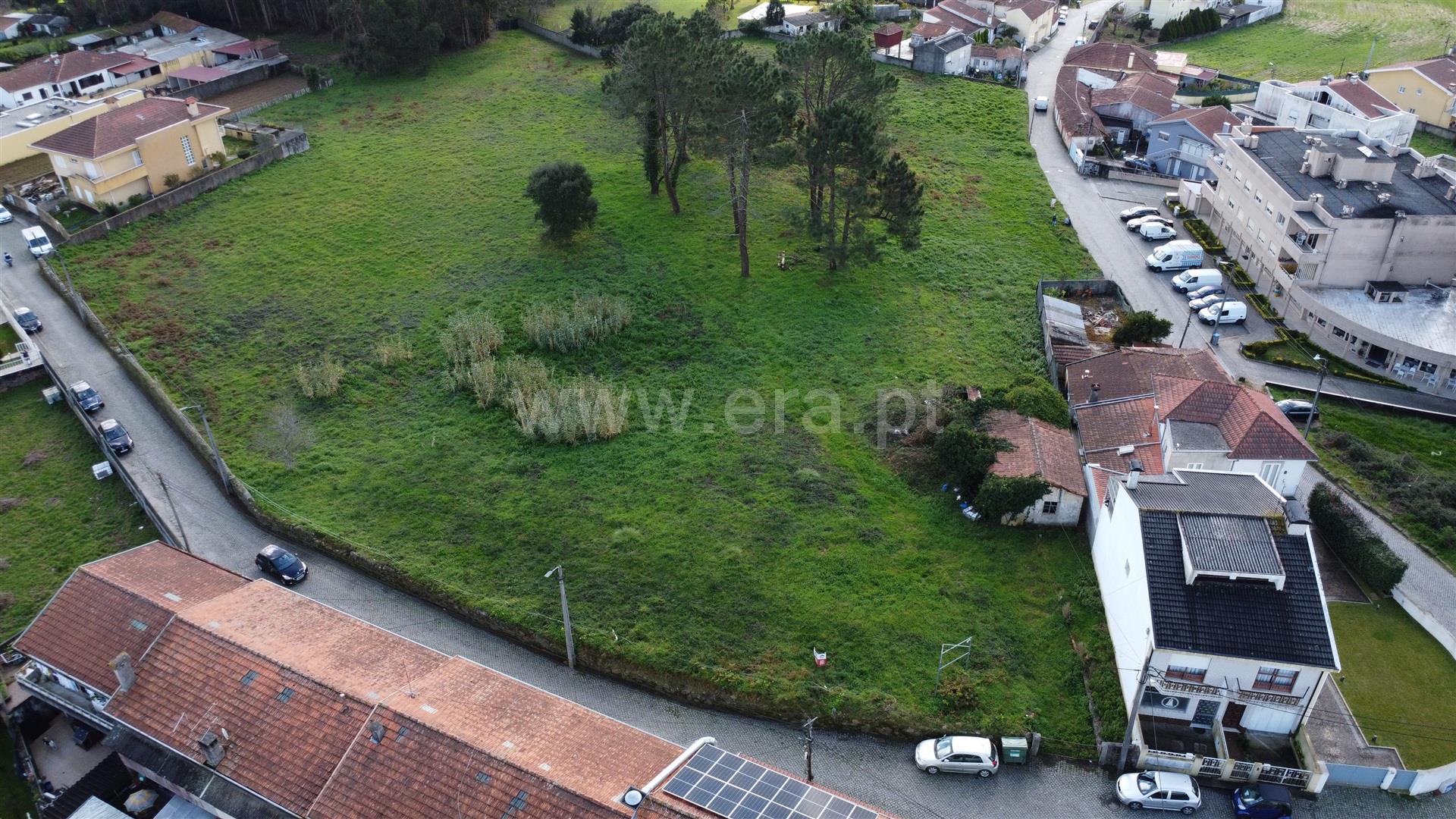 Land for sale in Vila Nova de Gaia, Portugal — €395,000