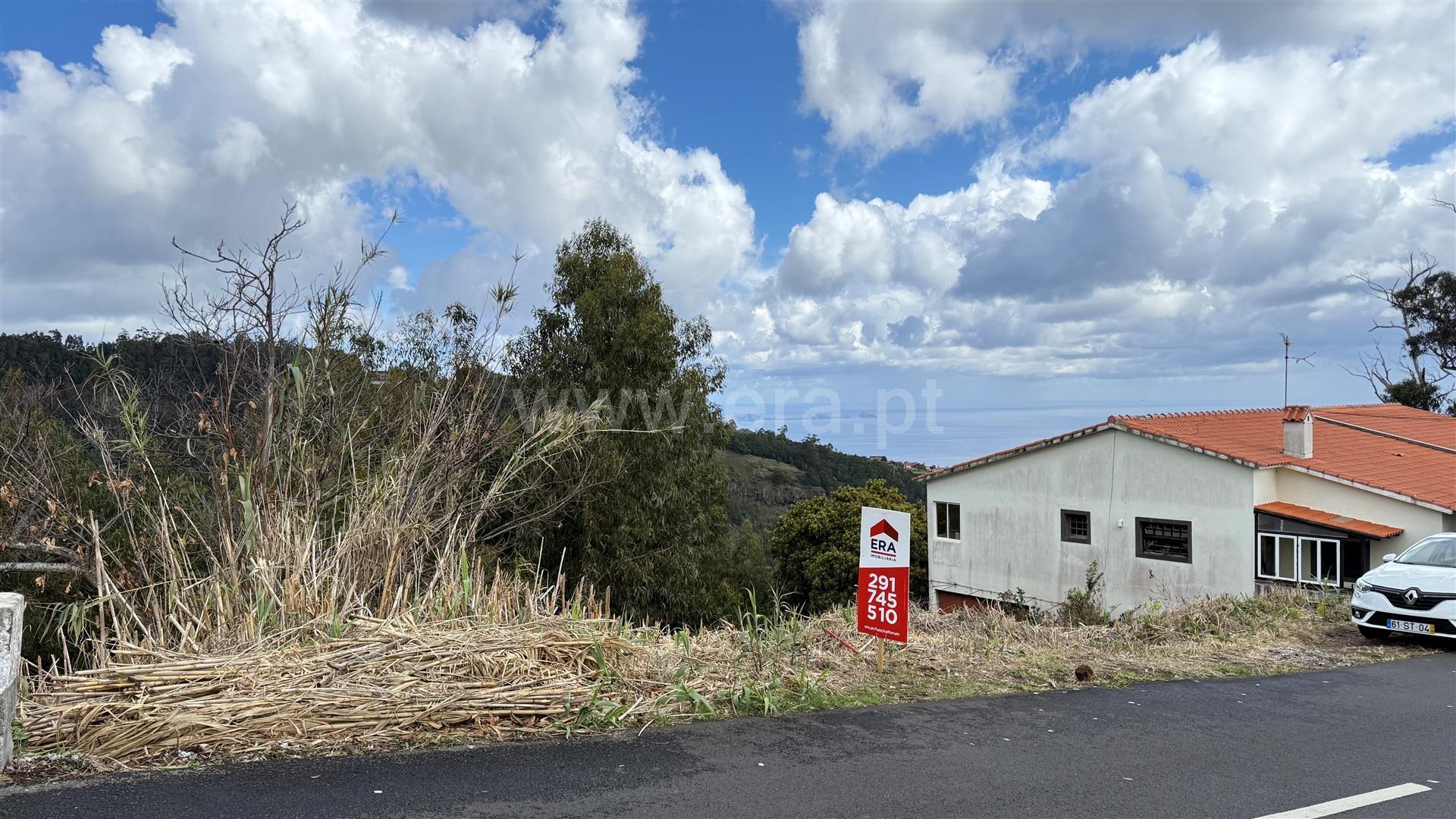 Terreno em Santa Cruz