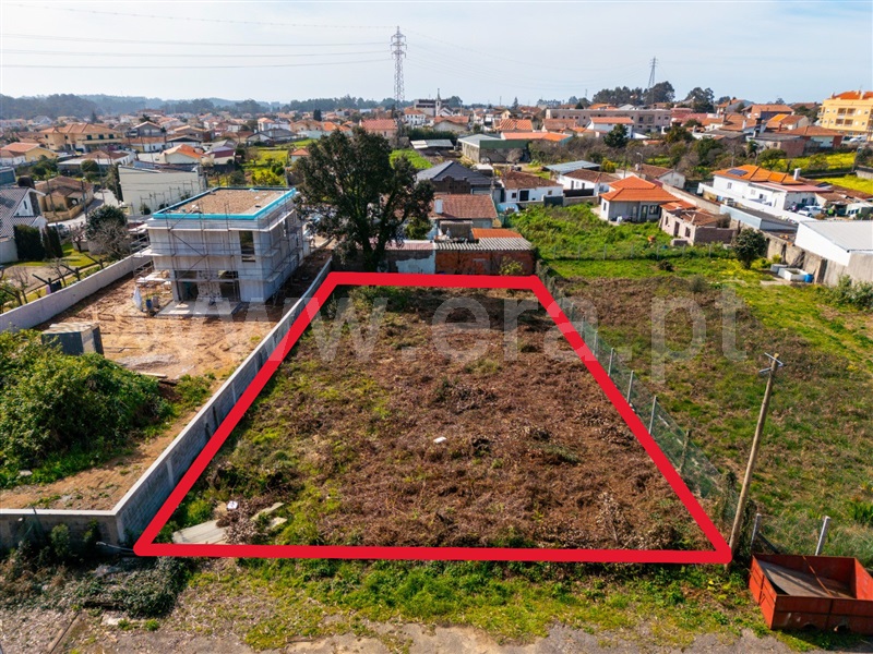 Terreno / Santa Maria da Feira, Nogueira da Regedoura