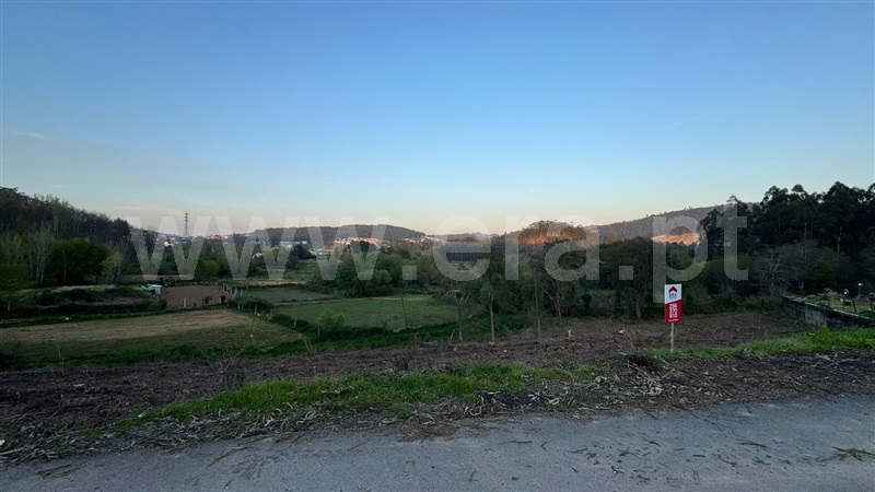 Terreno / Santa Maria da Feira, Romariz
