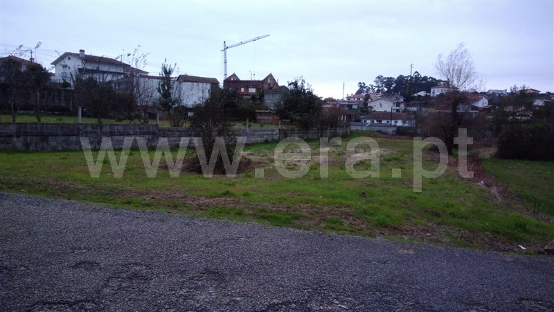 Terreno / Santa Maria da Feira, Sá Carneiro e Travanca