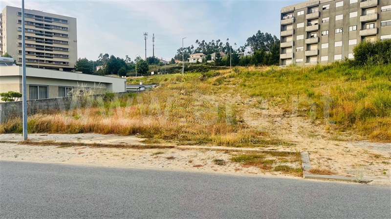 Terreno T0 Santa Maria da Feira, São João de Ver - 1485848 - 4