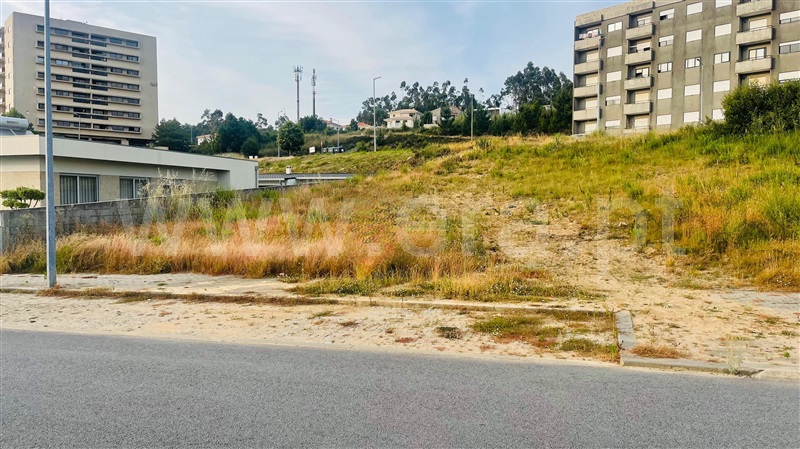 Terreno T0 Santa Maria da Feira, São João de Ver - 1485848 - 5