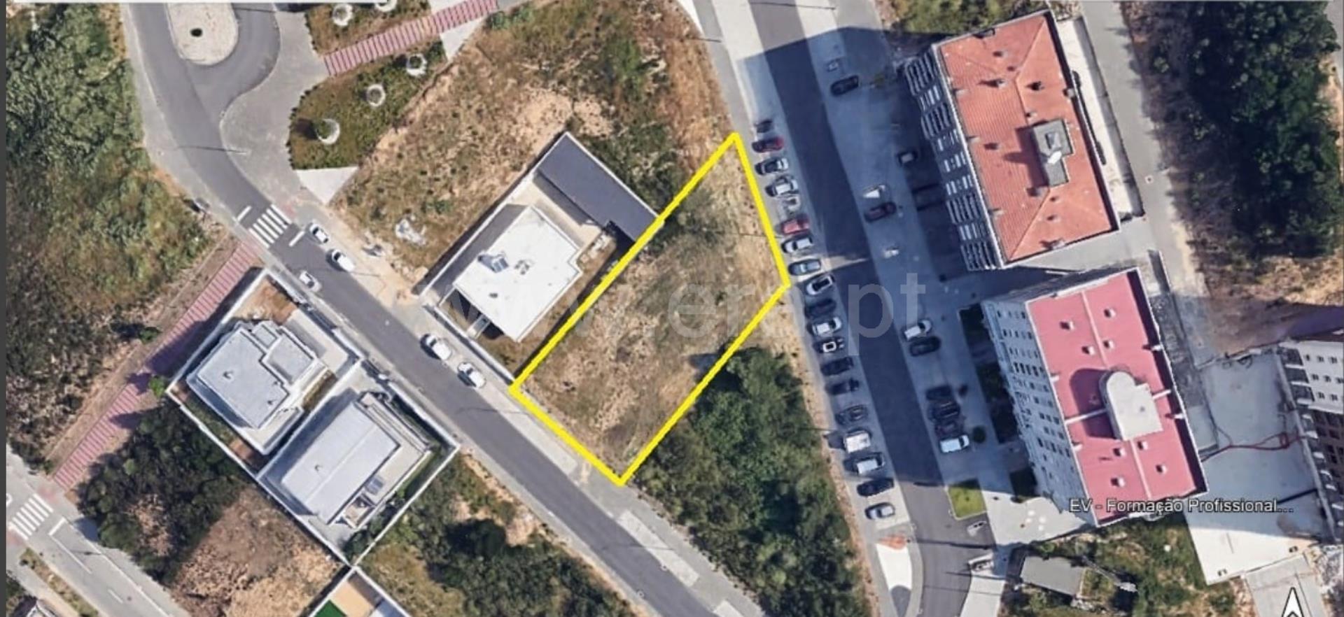 Land for sale in Santa Maria da Feira, Portugal — €80,000
