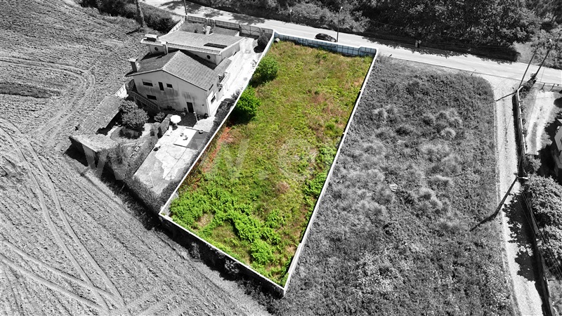 Terreno / Santa Maria da Feira, São Miguel do Souto e Mosteirô