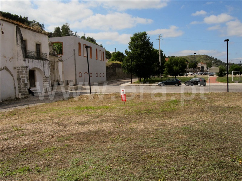 Terreno / Santarém, Santarém (Marvila), Santa Iria da Ribeira de Santarém, Santarém (São Salvador) e Santarém (São Nicolau)