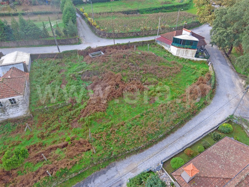 Terreno / Santo Tirso, Guimarei