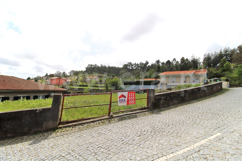 Terreno / Santo Tirso, Guimarei