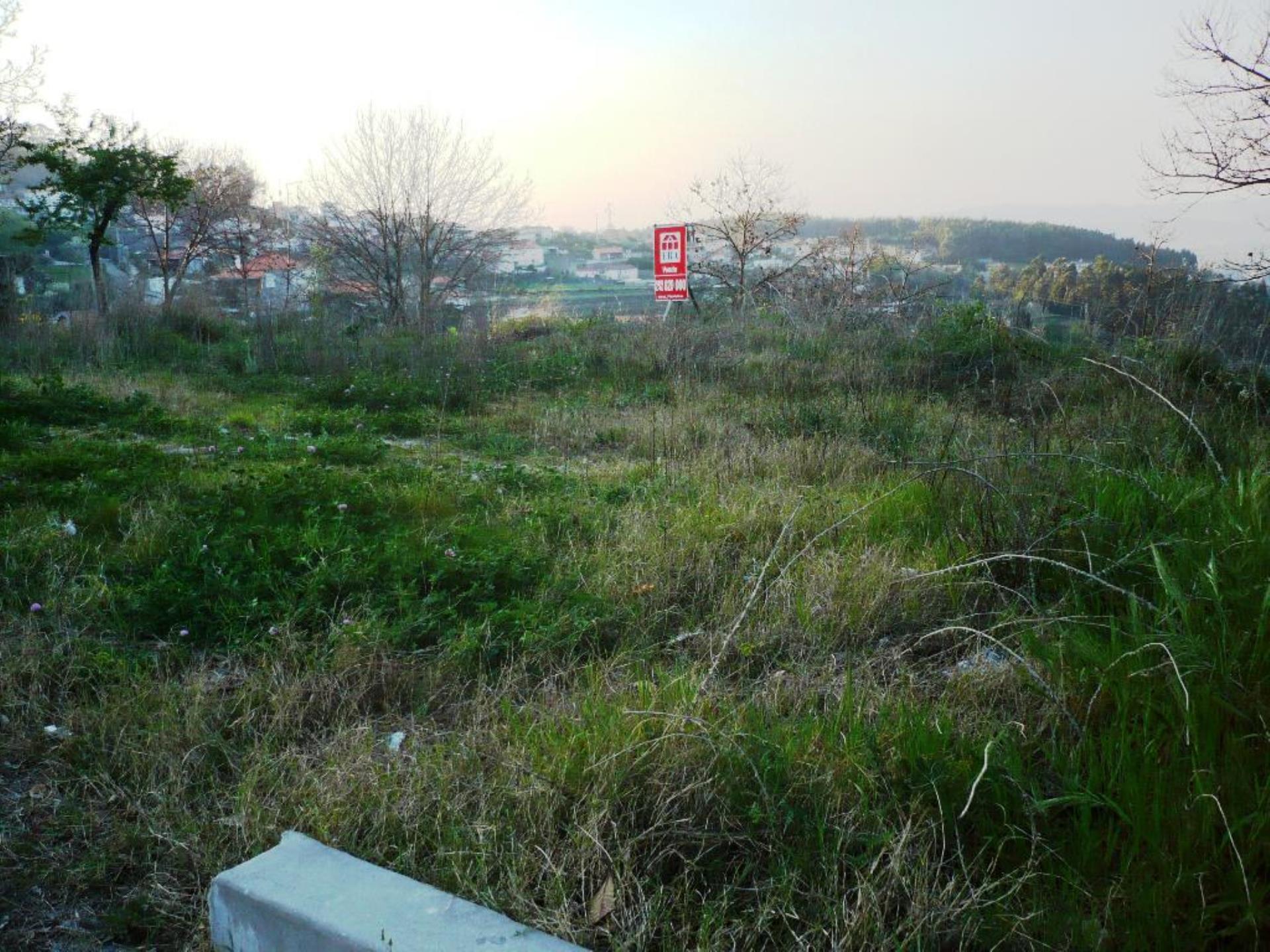Land for sale in Santo Tirso, Portugal — €60,000