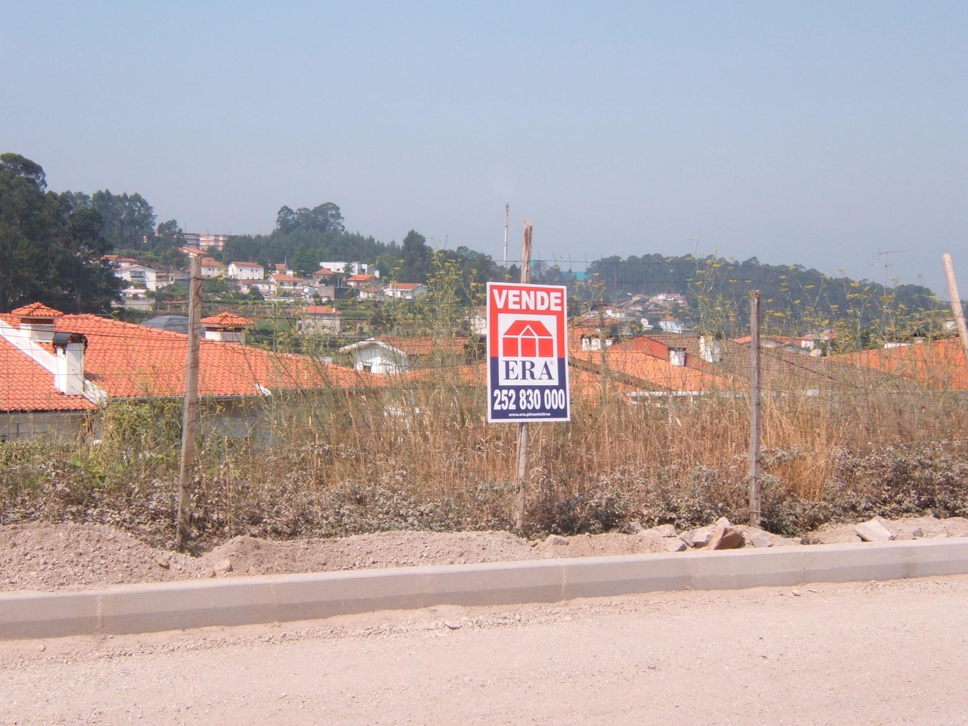 Land for sale in Santo Tirso, Portugal — €375,000