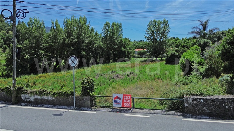 Terreno / Santo Tirso, Sequeirô