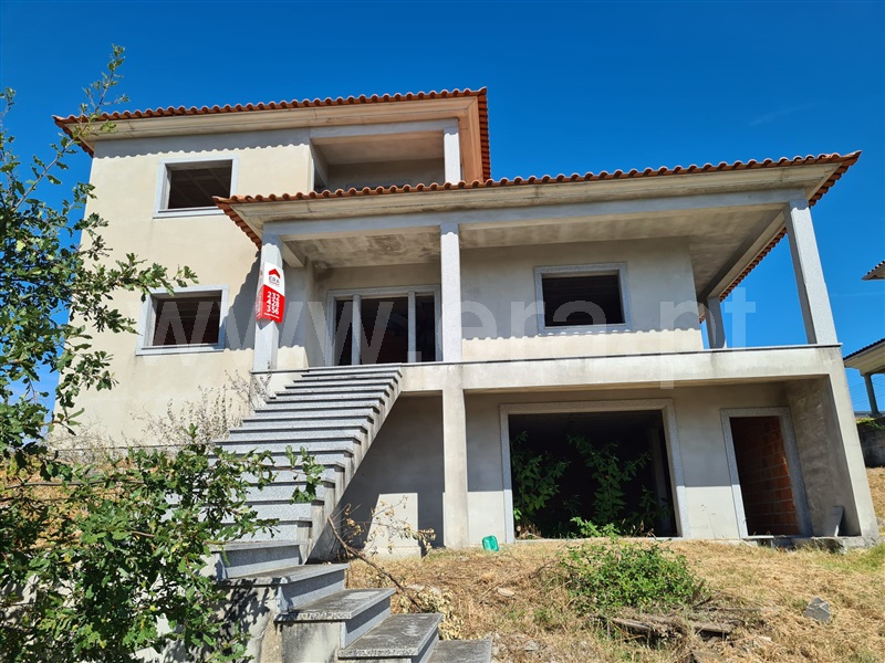 Terreno / Sátão, Rio de Moinhos