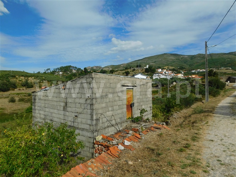 Terreno  Seia, Santa Marinha e São Martinho - 1354386 - 2