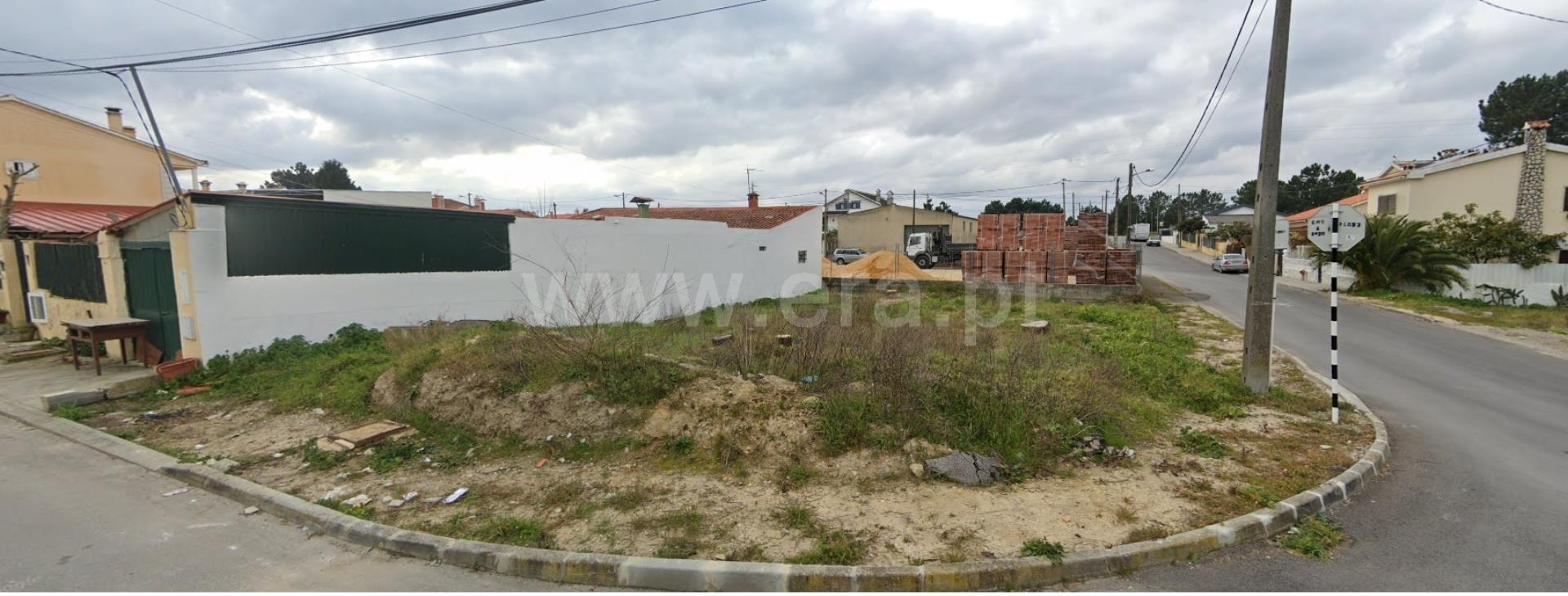 Land for sale in Seixal, Portugal — €77,380