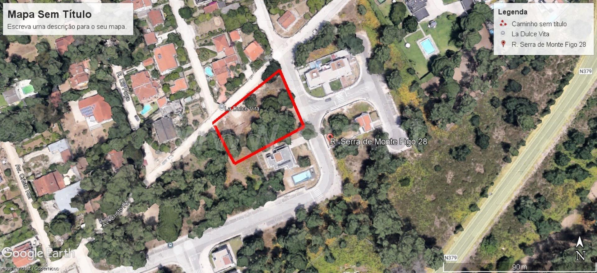 Land for sale in Sesimbra, Portugal — €269,000