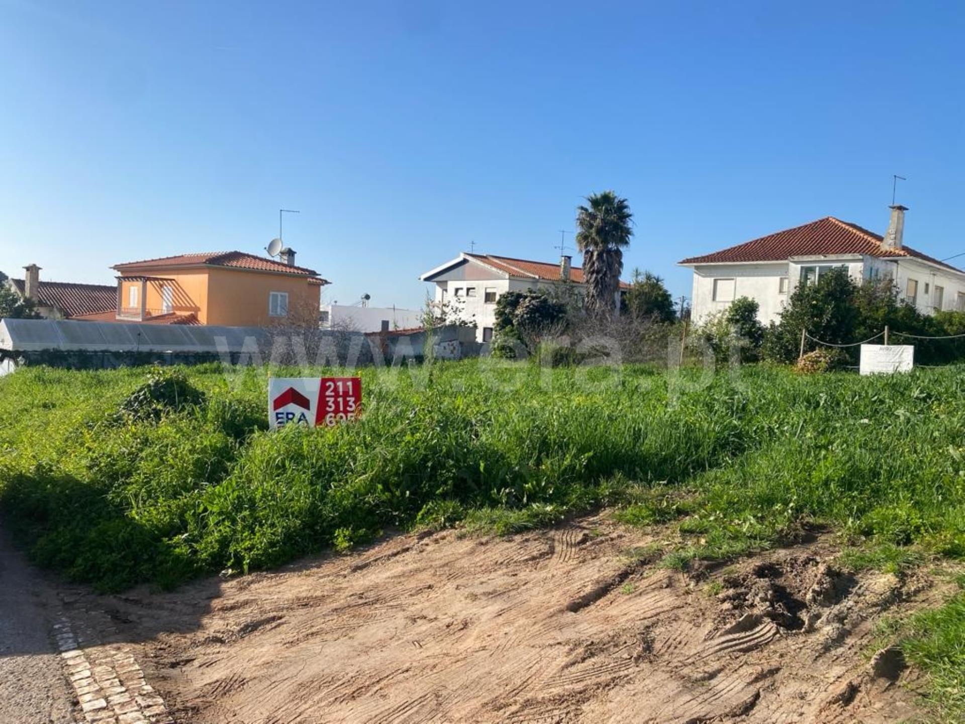 Land for sale in Sesimbra, Portugal — €159,000
