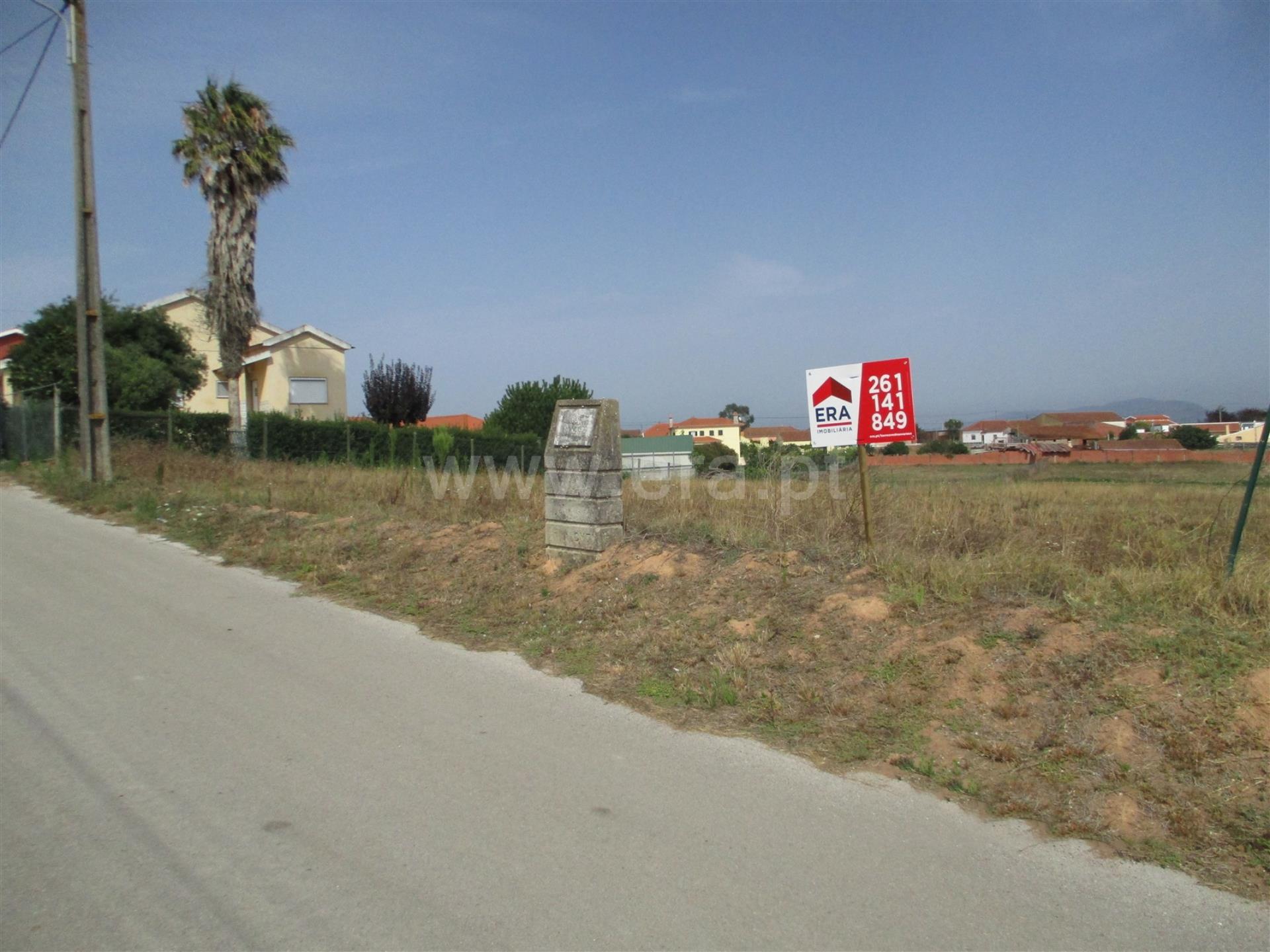 Land for sale in Torres Vedras, Portugal — €82,000