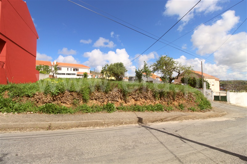 Terreno / Torres Vedras, Freiria