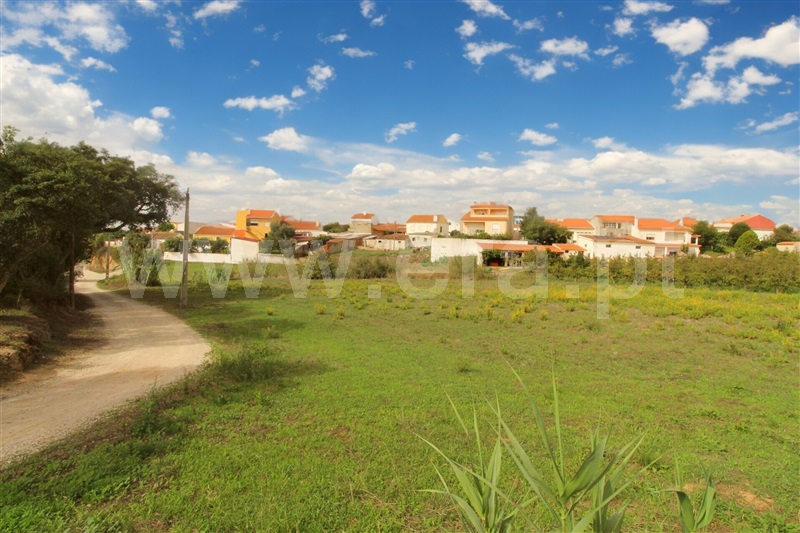 Terreno / Torres Vedras, Maxial e Monte Redondo
