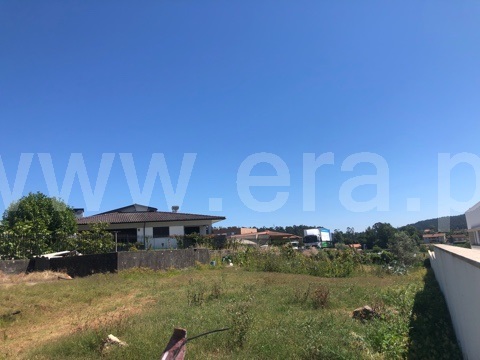 Terreno / Trofa, Alvarelhos