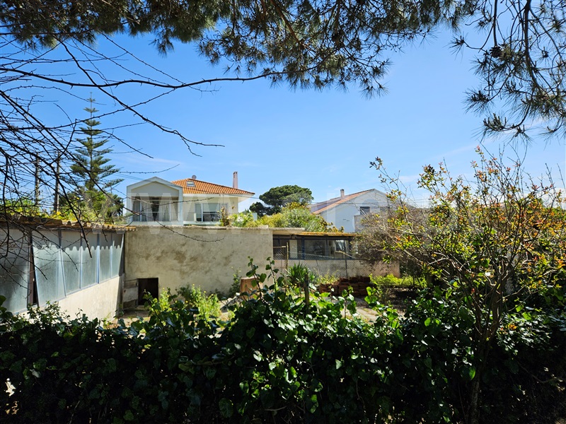 Terreno Urbano / Almada, Caparica e Trafaria
