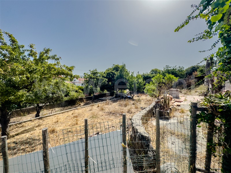 Terreno Urbano  Almada, Caparica e Trafaria - 1500326 - 2