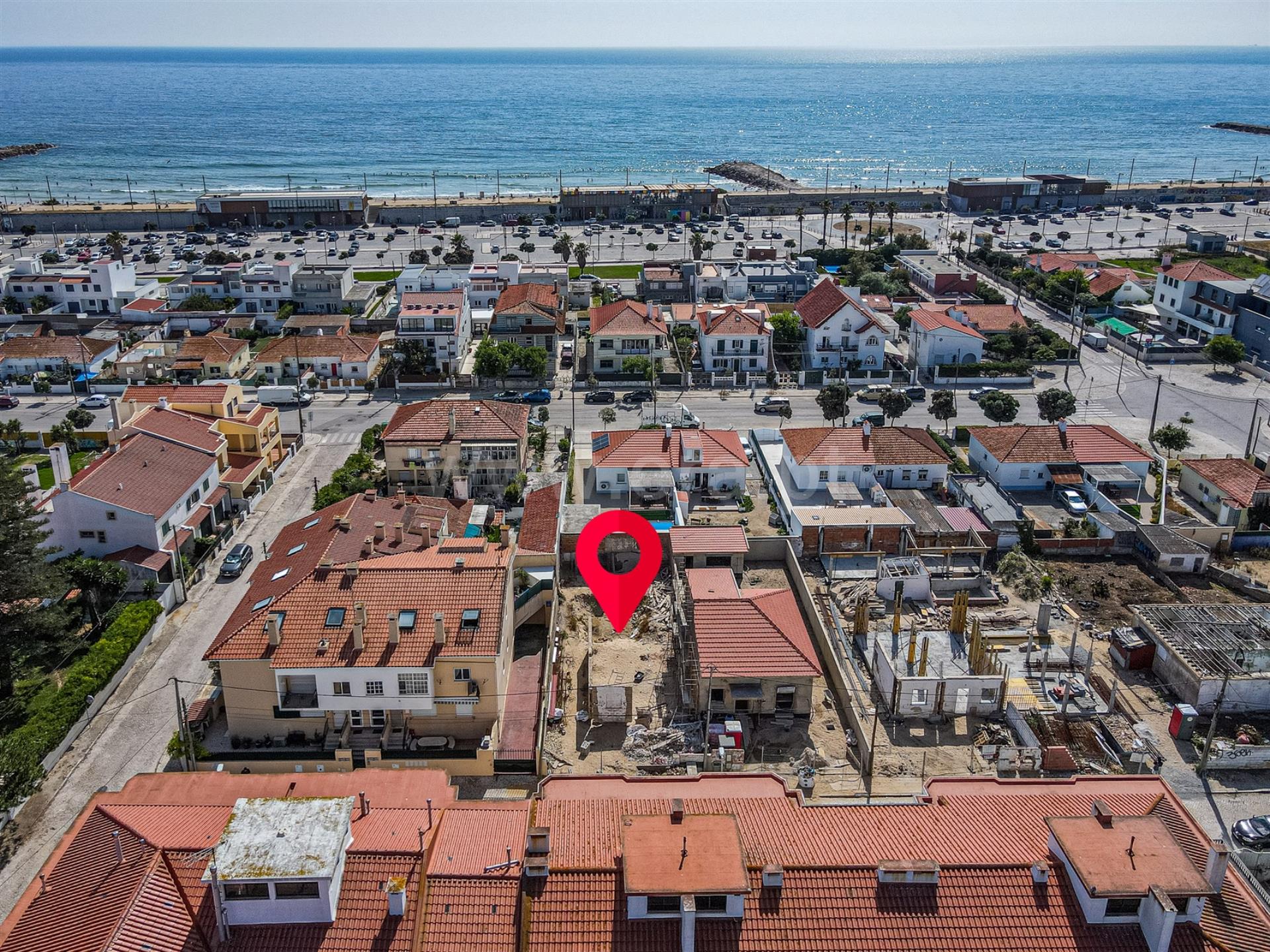 Land for sale in Almada, Portugal — €399,000