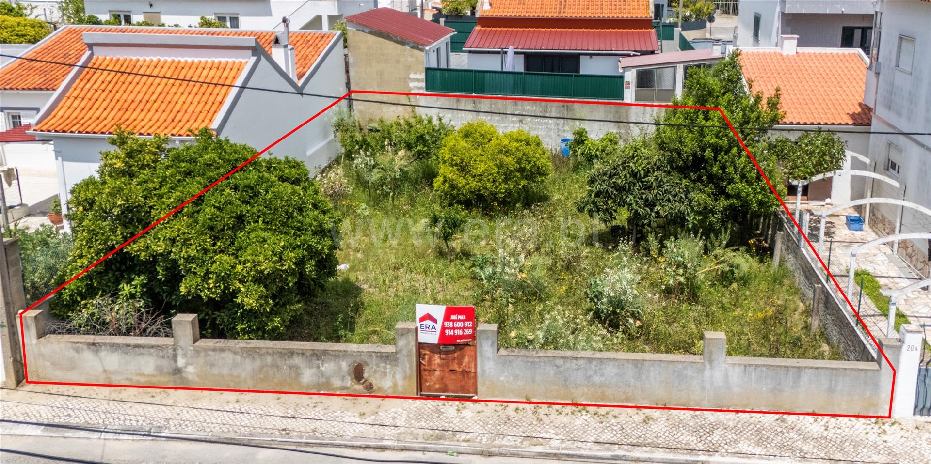 Land for sale in Almada, Portugal — €195,000