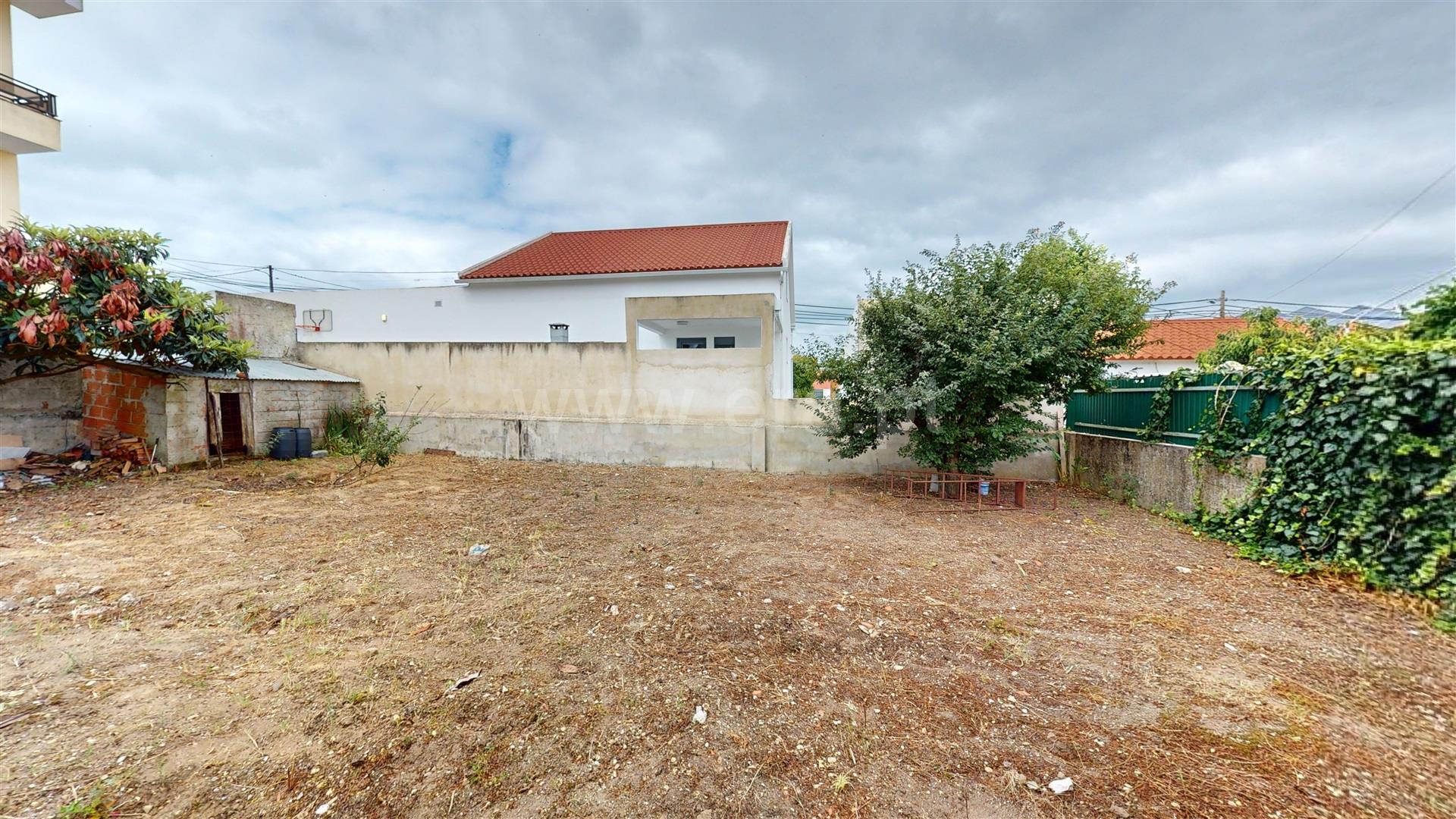 Land for sale in Almada, Portugal — €150,000