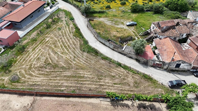 Terreno Urbano / Chaves, Madalena