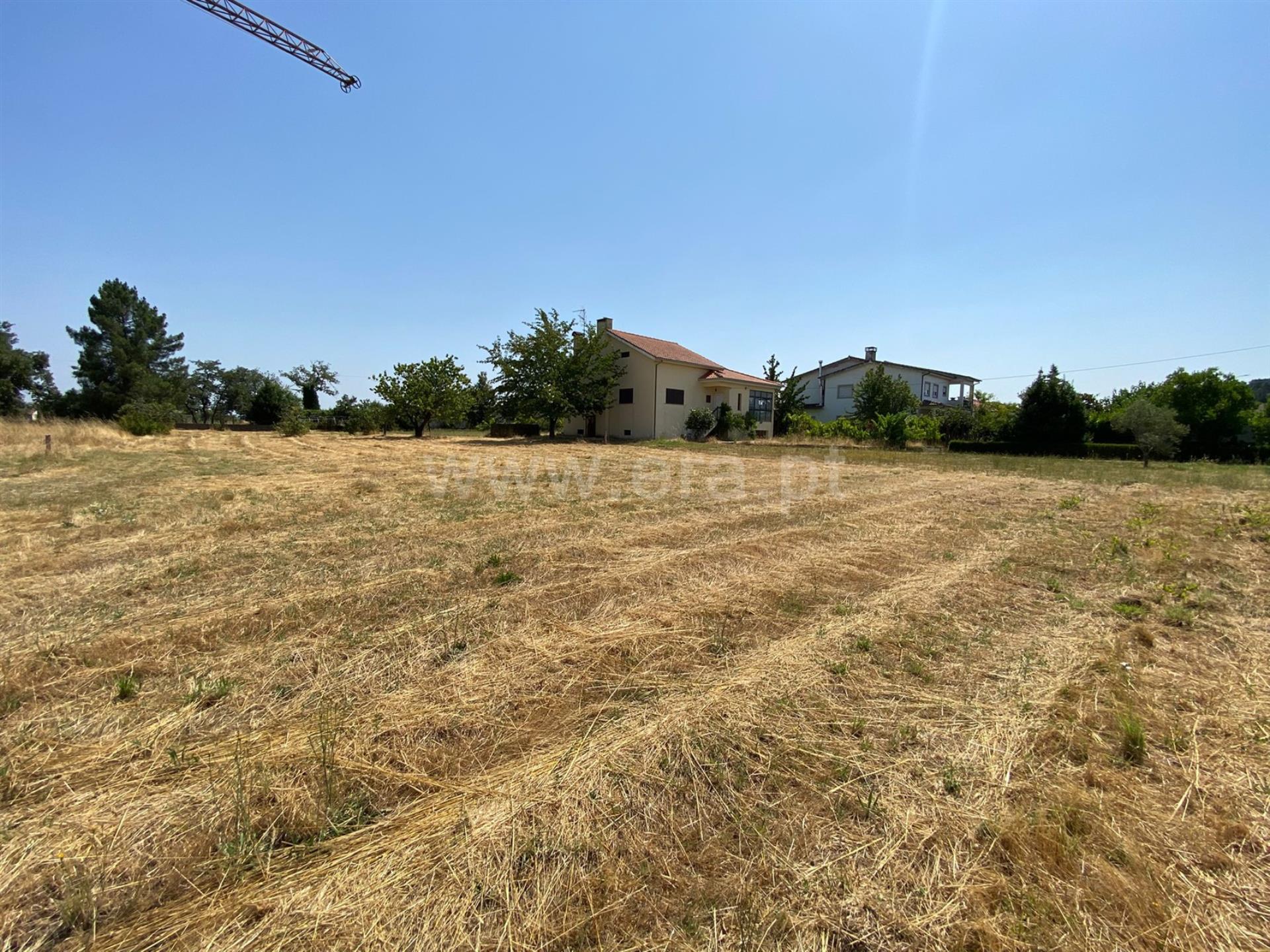 Land for sale in Chaves, Portugal — €82,500