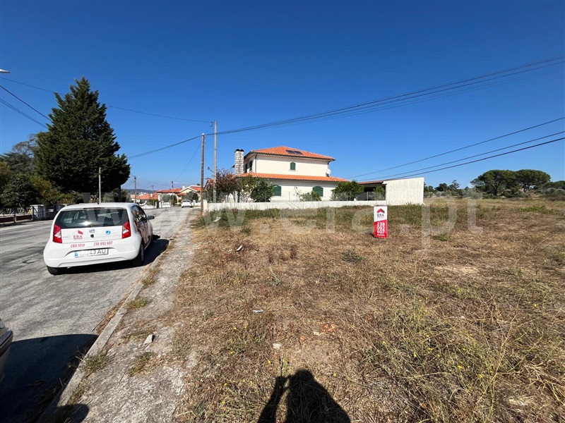 Terreno Urbano / Gouveia, Vila Nova de Tazem